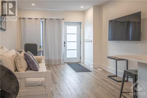 220 Mcarthur Avenue Unit#1, Ottawa, ON - Indoor