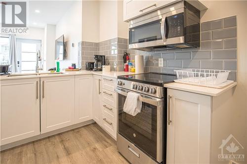 220 Mcarthur Avenue Unit#1, Ottawa, ON - Indoor Photo Showing Kitchen