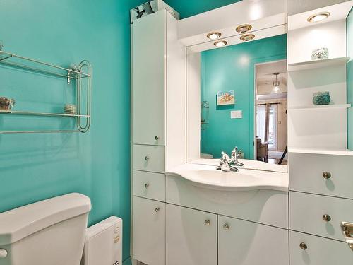 Powder room - 7740 Boul. Pelletier, Brossard, QC 