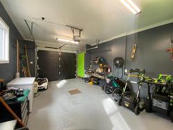 Garage - 