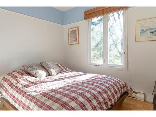 Chambre Ã Â coucher - 107 Ch. Du Passage, Trois-Rivières, QC - Indoor Photo Showing Bedroom