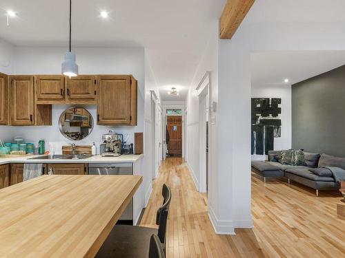 Overall view - 2381  - 2383 Av. D'Orléans, Montréal (Mercier/Hochelaga-Maisonneuve), QC - Indoor Photo Showing Kitchen