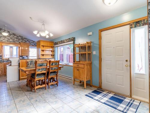 Hall d'entrÃ©e - 615 Rue Duchesneau, Laval (Saint-François), QC - Indoor Photo Showing Dining Room