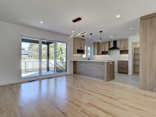 Kitchen - 6535 Rue Poitou, Brossard, QC - Indoor Photo Showing Kitchen