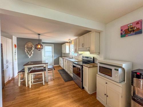 Cuisine - 109 Rue Du Plateau, Grenville-Sur-La-Rouge, QC - Indoor Photo Showing Kitchen