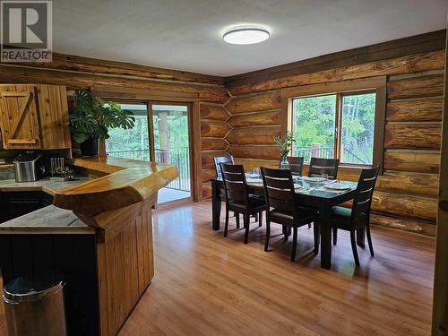 8240 Loakin Bear Creek Road, Chase, BC - Indoor Photo Showing Dining Room