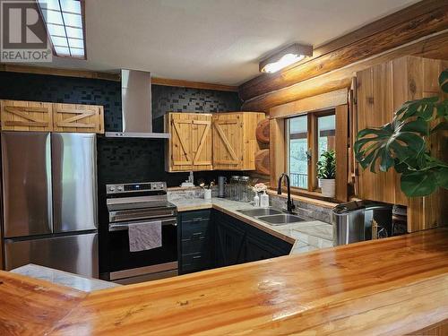 8240 Loakin Bear Creek Road, Chase, BC - Indoor Photo Showing Kitchen With Double Sink