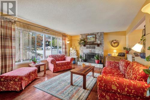 2259 Westville Place, West Kelowna, BC - Indoor Photo Showing Living Room With Fireplace