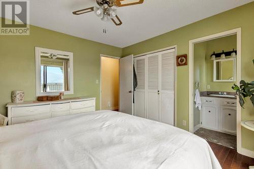 2259 Westville Place, West Kelowna, BC - Indoor Photo Showing Bedroom