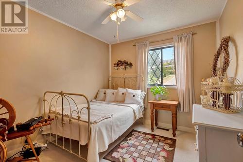 2259 Westville Place, West Kelowna, BC - Indoor Photo Showing Bedroom