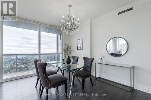 2402 - 223 Webb Drive, Mississauga, ON - Indoor Photo Showing Dining Room