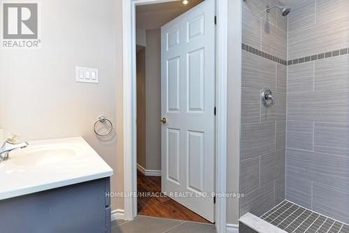 4 Major William Sharpe Drive, Brampton, ON - Indoor Photo Showing Bathroom