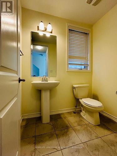 125 Stork Street, Oakville, ON - Indoor Photo Showing Bathroom