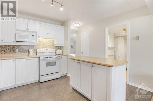 384 Cecile Boulevard Unit#405, Hawkesbury, ON - Indoor Photo Showing Kitchen