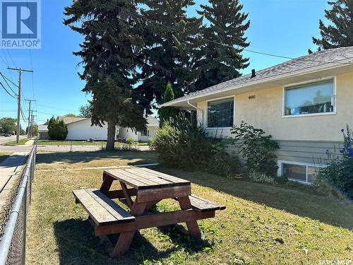 637 6Th Street, Humboldt, SK - Outdoor