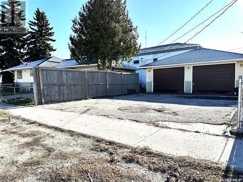 637 6Th Street, Humboldt, SK - Outdoor