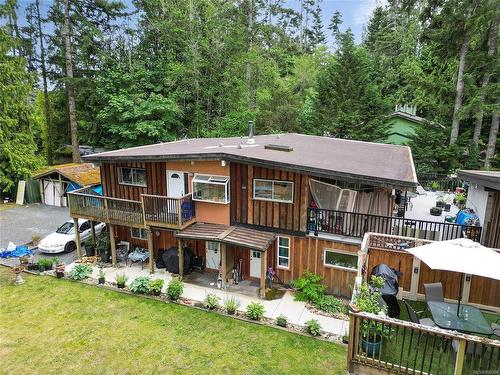 2011 / 2009 Idlemore Rd, Sooke, BC - Outdoor With Deck Patio Veranda