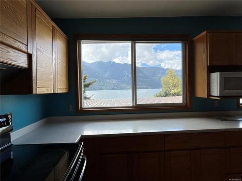 940 Marine Terr, Port Alice, BC 