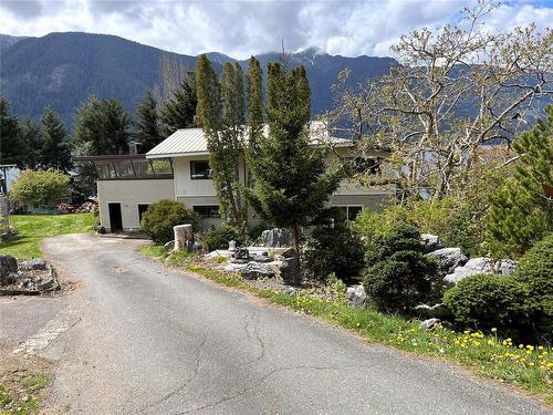 940 Marine Terr, Port Alice, BC 