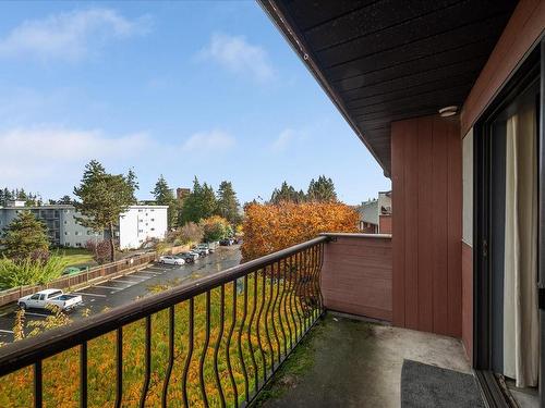 416-1600 Dufferin Cres, Nanaimo, BC - Outdoor With Balcony With Exterior