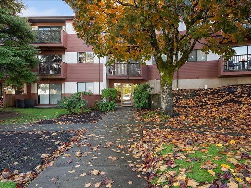 416-1600 Dufferin Cres, Nanaimo, BC - Outdoor With Balcony