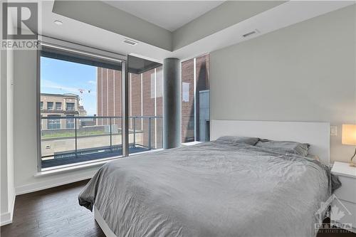 101 Queen Street Unit#807, Ottawa, ON - Indoor Photo Showing Bedroom