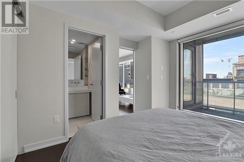 101 Queen Street Unit#807, Ottawa, ON - Indoor Photo Showing Bedroom