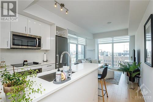 805 Carling Avenue Unit#1301, Ottawa, ON - Indoor Photo Showing Kitchen With Upgraded Kitchen