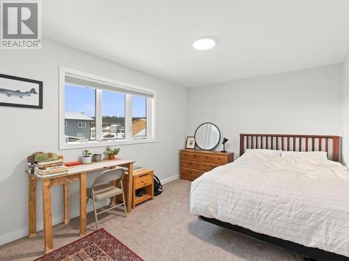 34 Scotia Lane, Whitehorse, YT - Indoor Photo Showing Bedroom