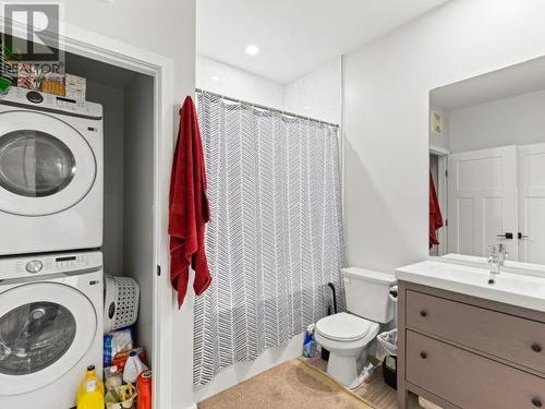 34 Scotia Lane, Whitehorse, YT - Indoor Photo Showing Laundry Room