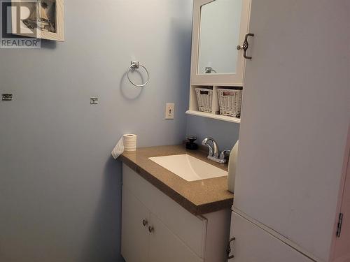 4965 Pine Acres Road Unit# 68, Chase, BC - Indoor Photo Showing Bathroom