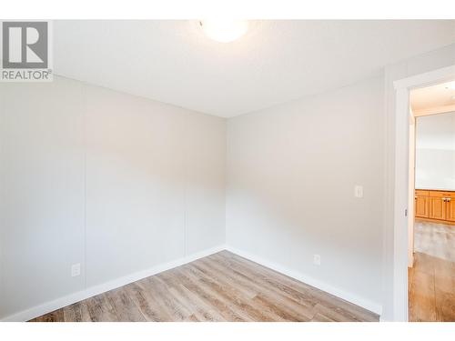 827 Columbia Road, Castlegar, BC - Indoor Photo Showing Other Room