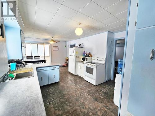 1108 River Park Road, Quesnel, BC - Indoor Photo Showing Kitchen