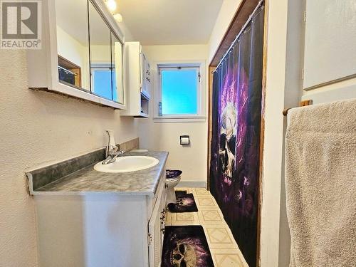 1108 River Park Road, Quesnel, BC - Indoor Photo Showing Bathroom