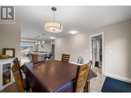 8800 Dallas Drive Unit# 122, Kamloops, BC - Indoor Photo Showing Dining Room