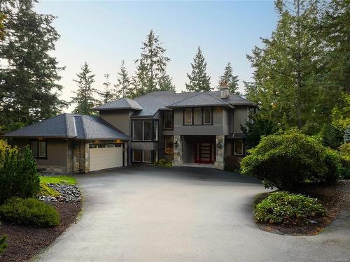 1212 Garden Gate Dr, Central Saanich, BC 