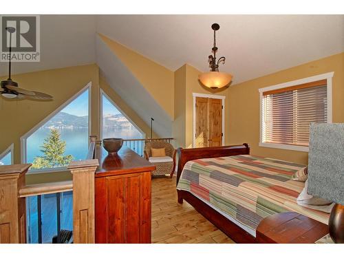 7104 Sante Fe Way Unit# 501, Kelowna, BC - Indoor Photo Showing Bedroom