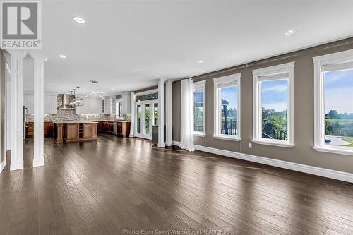 3805 St. Francis Crescent, Lasalle, ON - Indoor Photo Showing Living Room