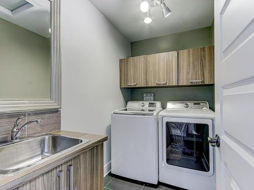 Salle de lavage - 3336 Rue De La Viorne, Saint-Bruno-De-Montarville, QC - Indoor Photo Showing Laundry Room