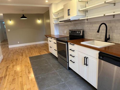 Kitchen - 373 Rue Argyle, Montréal (Verdun/Île-Des-Soeurs), QC - Indoor Photo Showing Kitchen