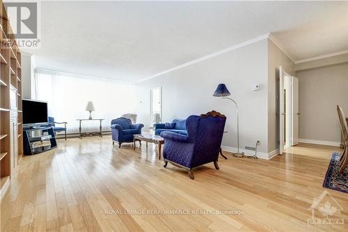 Ph9 - 1705 Playfair Drive, Ottawa, ON - Indoor Photo Showing Living Room