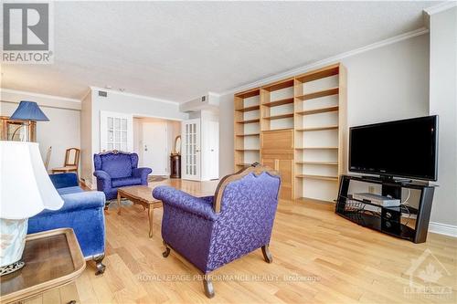 Ph9 - 1705 Playfair Drive, Ottawa, ON - Indoor Photo Showing Living Room