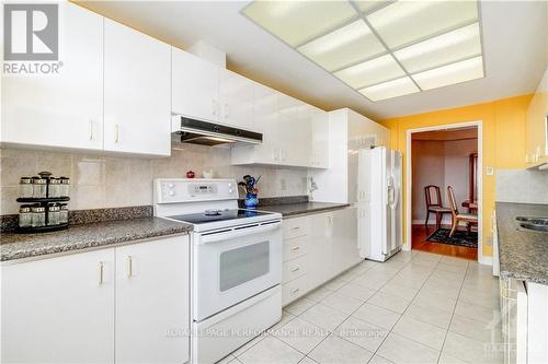 Ph9 - 1705 Playfair Drive, Ottawa, ON - Indoor Photo Showing Kitchen