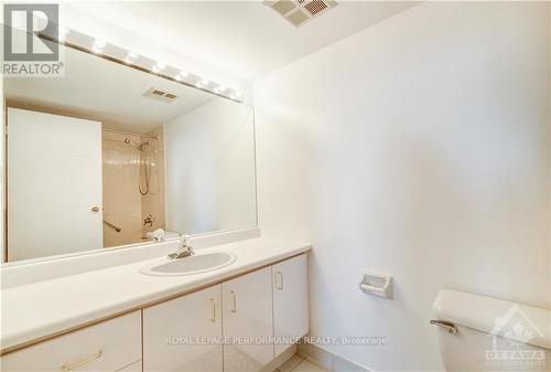 Ph9 - 1705 Playfair Drive, Ottawa, ON - Indoor Photo Showing Bathroom