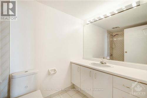 Ph9 - 1705 Playfair Drive, Ottawa, ON - Indoor Photo Showing Bathroom