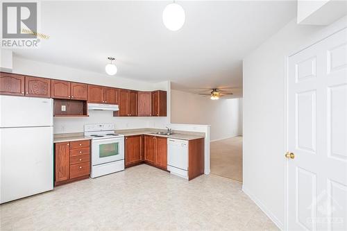 260 Gershwin Private, Ottawa, ON - Indoor Photo Showing Kitchen With Double Sink