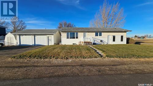 108 Railway Avenue E, Waldeck, SK - Outdoor