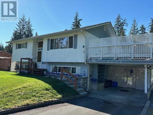 5277 Armstrong Crt, Powell River, BC - Outdoor