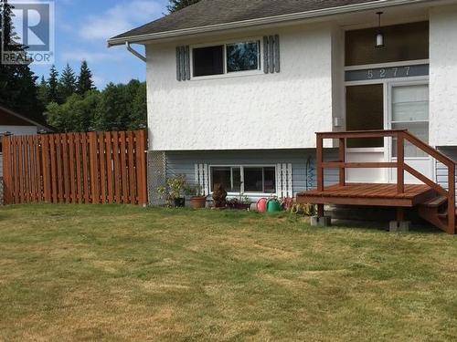 5277 Armstrong Crt, Powell River, BC - Outdoor With Deck Patio Veranda