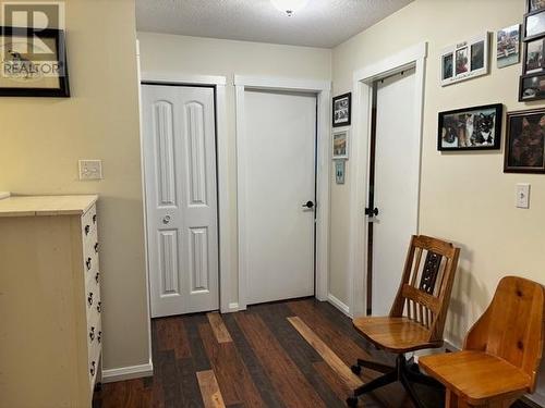 5277 Armstrong Crt, Powell River, BC - Indoor Photo Showing Other Room